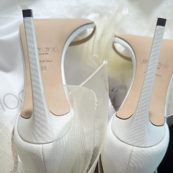 NIB Jimmy Choo Ivory White Aveline 100 Bow Stiletto Heel Sandal Size EU 39 - Picture 12 of 12